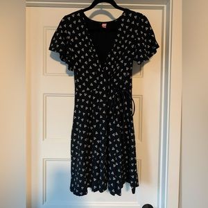 1138 Harry Potter deathly hallows flutter sleeve swing dress large